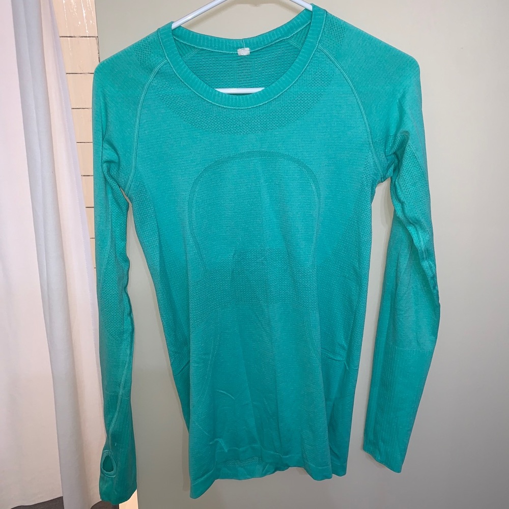Lululemon Swiftly Tech Long Sleeve Top